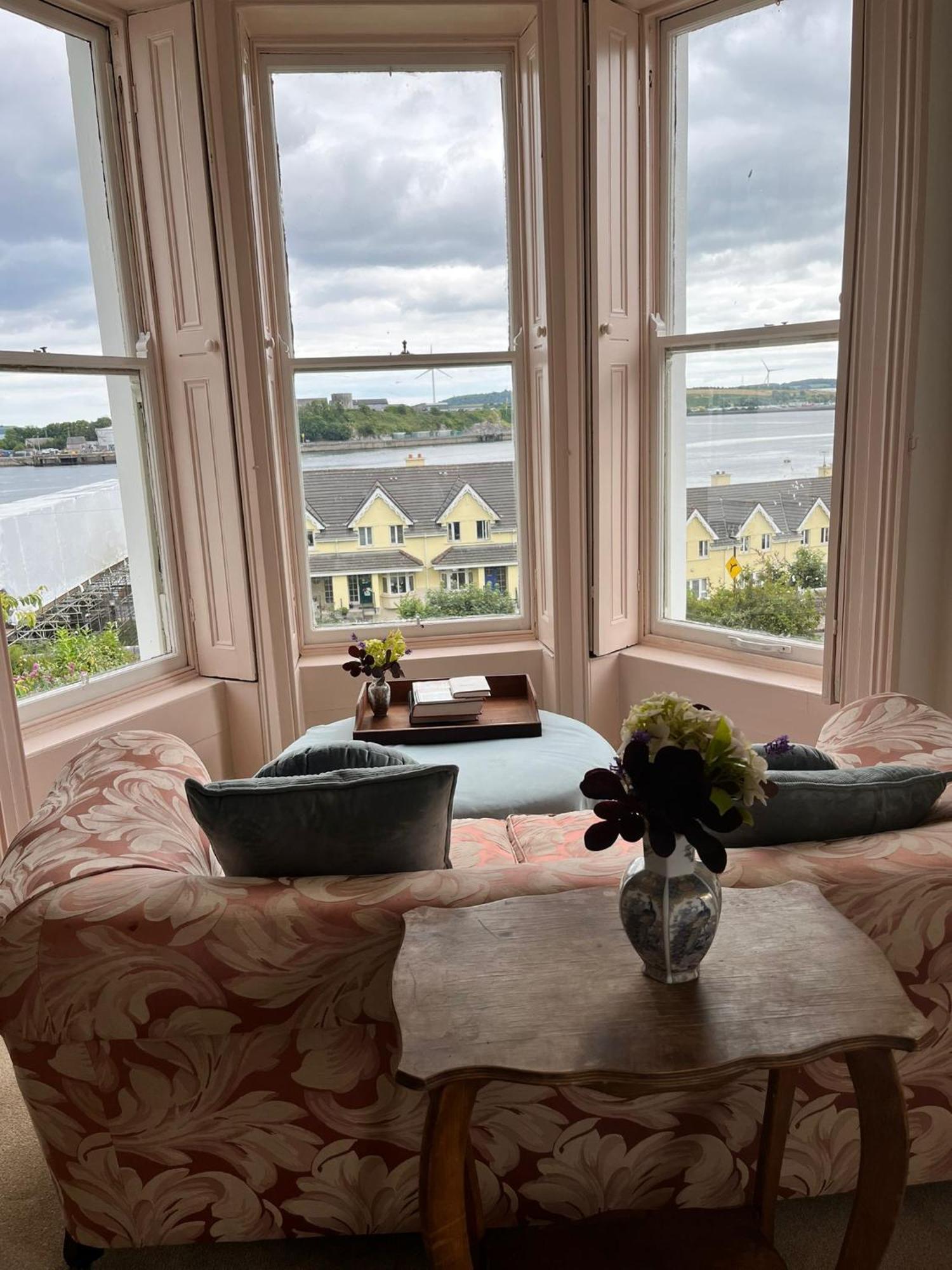 Lynwood House Acomodação com café da manhã Cobh Exterior foto